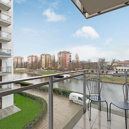 Staywin Riverfront Lofts Гданск Екстериор снимка