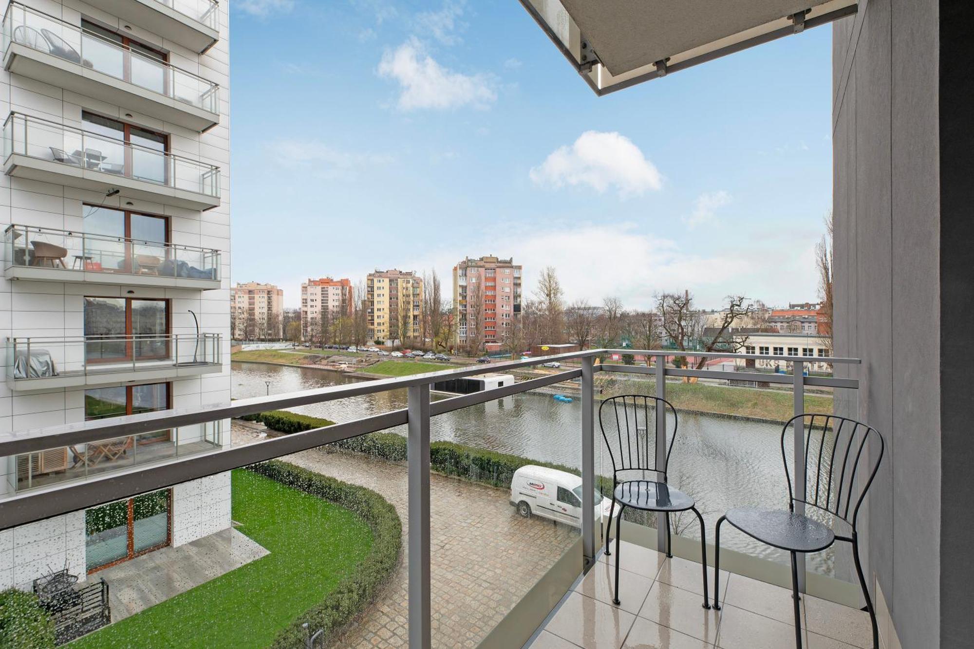 Staywin Riverfront Lofts Гданск Екстериор снимка
